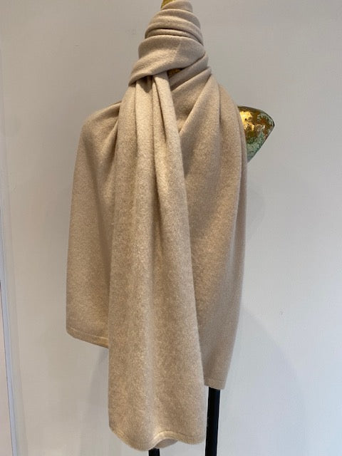 Luxurious Knitted Cashmere Shawl